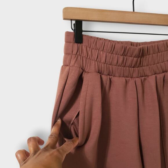 Old Navy Womens Bounce Fleece High Rise Wide Leg Sweatpants Warm Taupe Sz SP - Picture 4 of 13